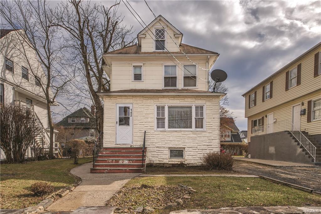 142 Lincoln Avenue - Photo 1