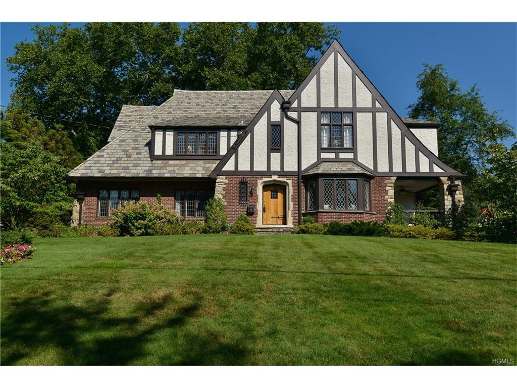 140 Elmsmere Road - Photo 1