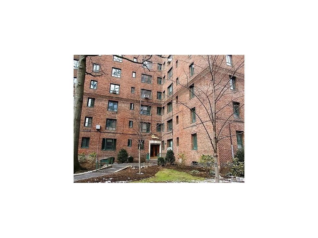 1946 Tremont Avenue - Photo 1