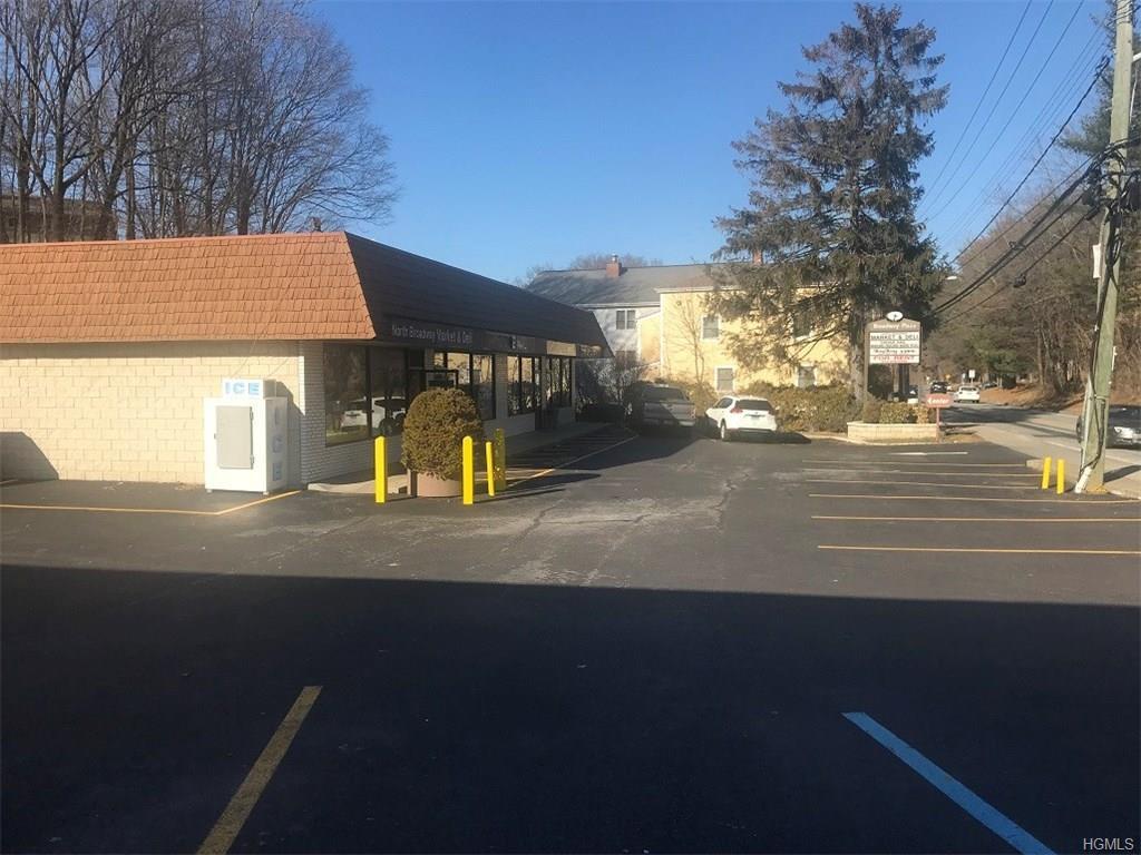 931 Broadway - Photo 1