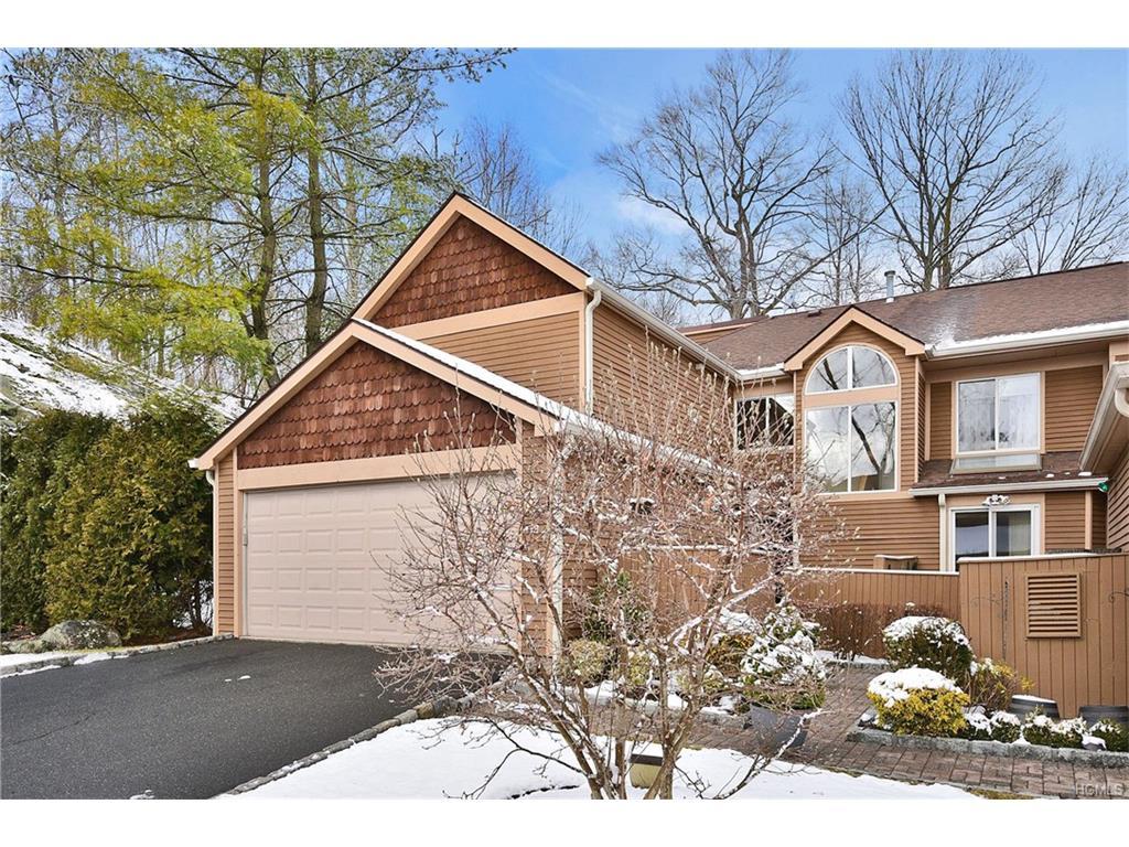 13 Indian Hill Road - Photo 1