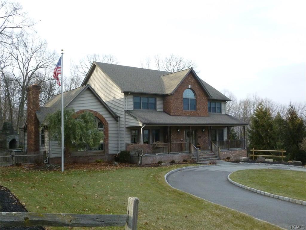 27 Dickens Street - Photo 1