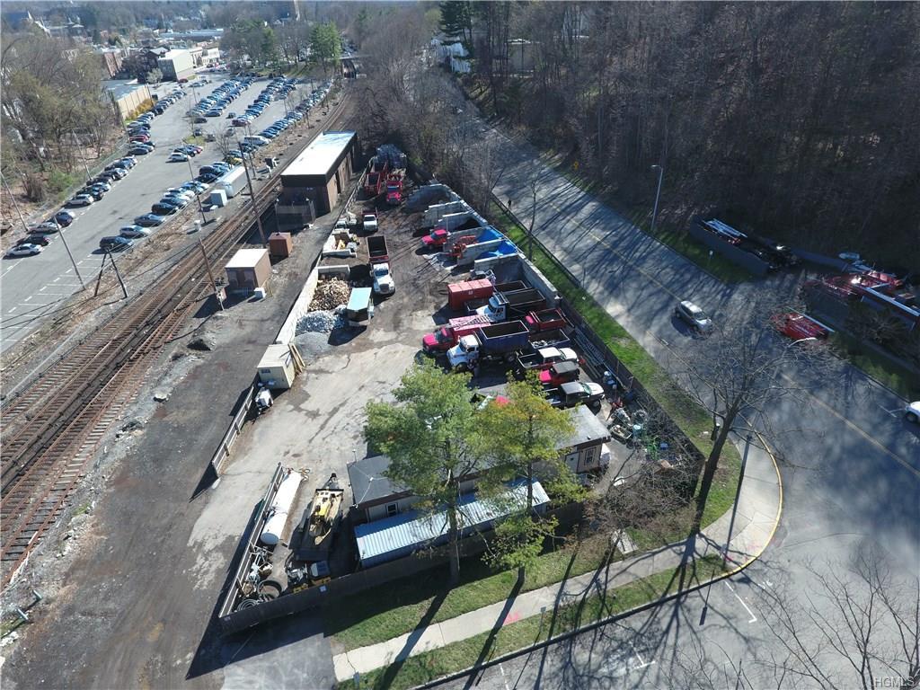 103 Mount Kisco Avenue - Photo 1