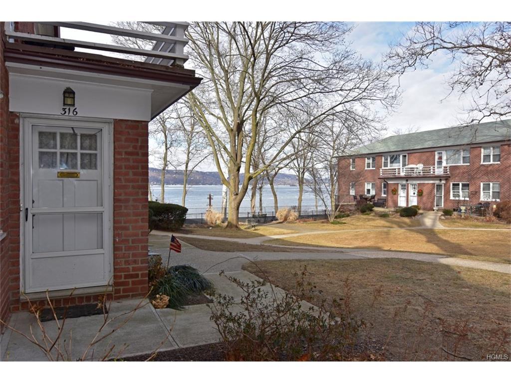 316 Buckhout Street - Photo 1