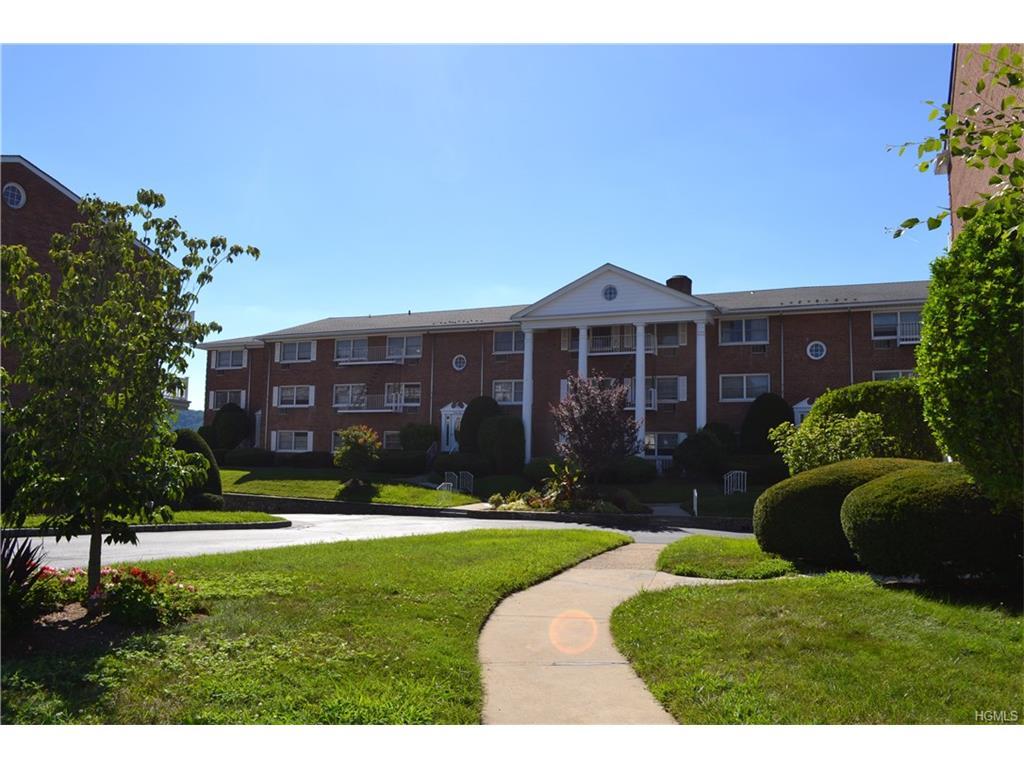 31 Maple Avenue - Photo 1