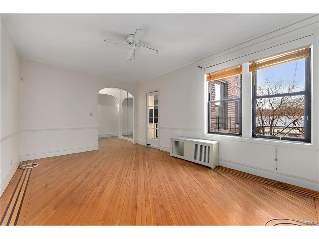 4410 Cayuga Avenue - Photo 1