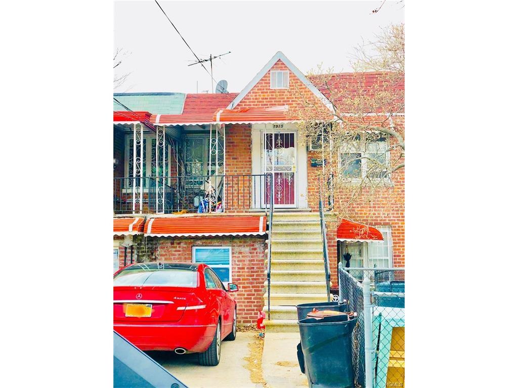 2915 Hering Avenue - Photo 1