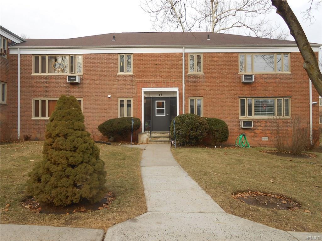 47 Lawrence Drive - Photo 1