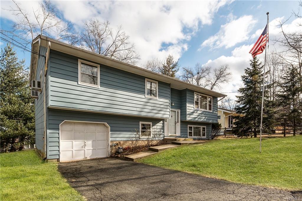 415 Maple Avenue - Photo 1