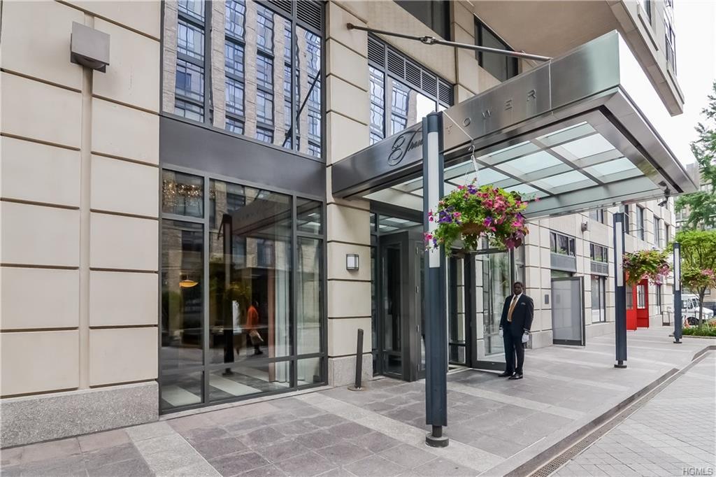 10 City Place - Photo 1