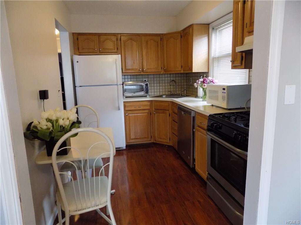 380 Broadway - Photo 1