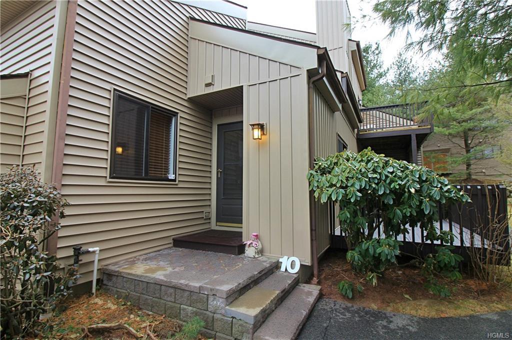 10 Nicole Circle - Photo 1