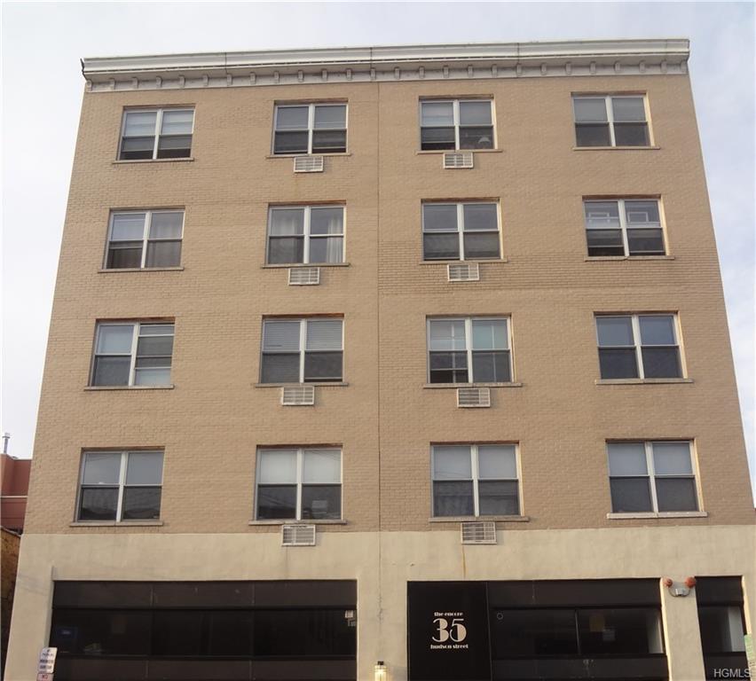 35 Hudson Street - Photo 1