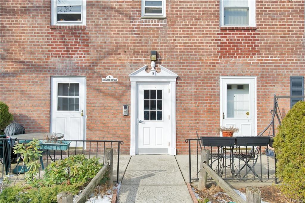 8 Leewood Circle - Photo 1