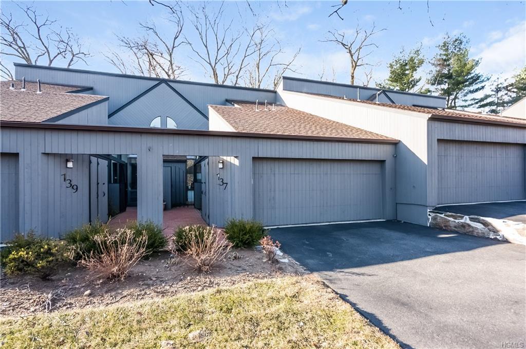 137 Stone Oaks Drive - Photo 1