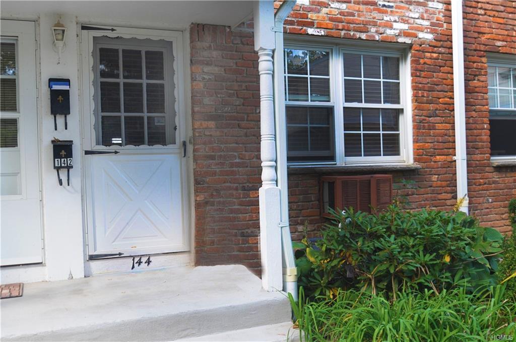 144 Parkside Drive - Photo 1