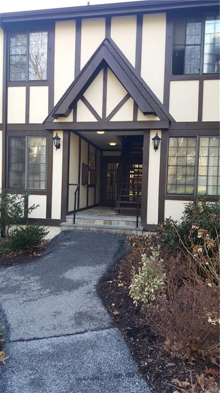 40 Foxwood Drive - Photo 1