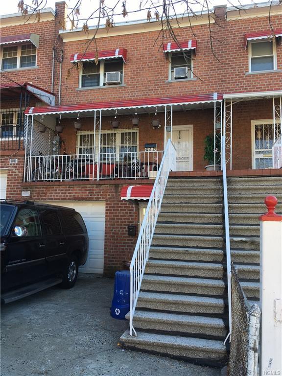 902 218th Street - Photo 1