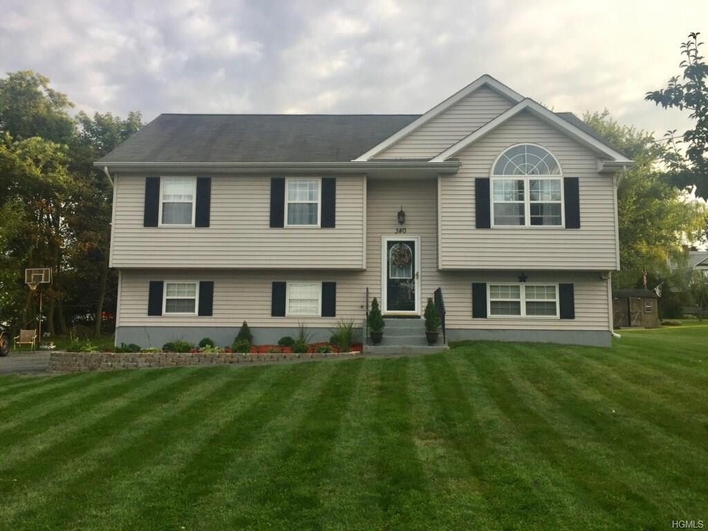 340 Mountain Avenue - Photo 1