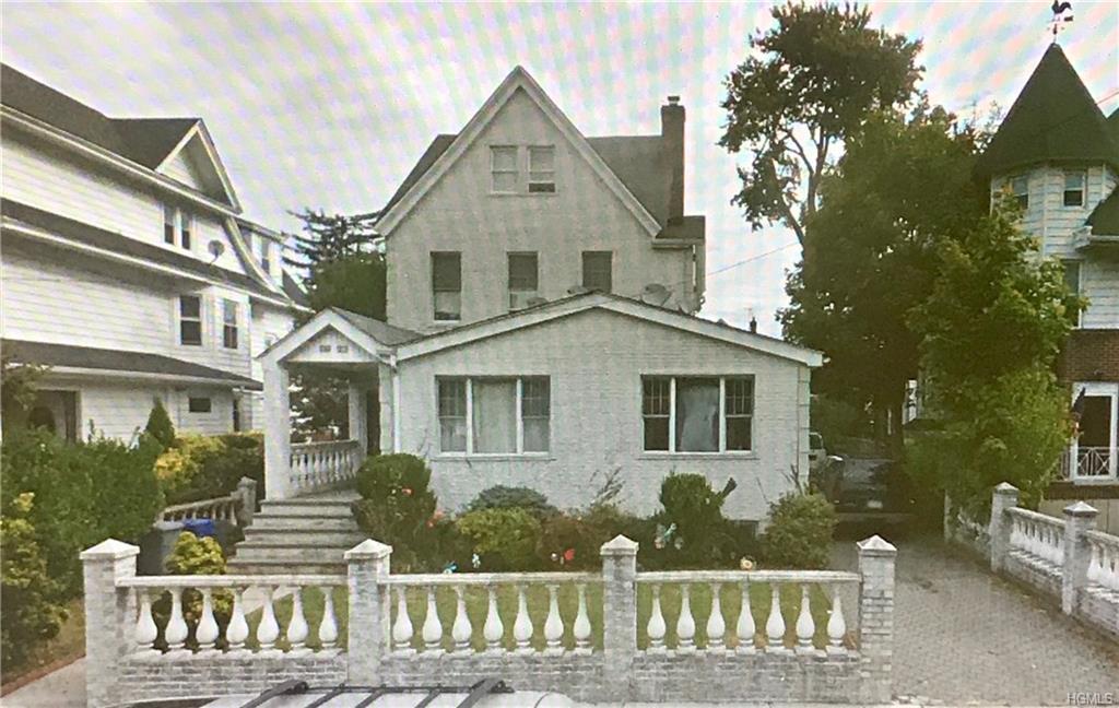 8923 Lefferts Boulevard - Photo 1