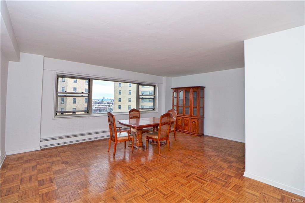 5 Fordham Hill Oval - Photo 1