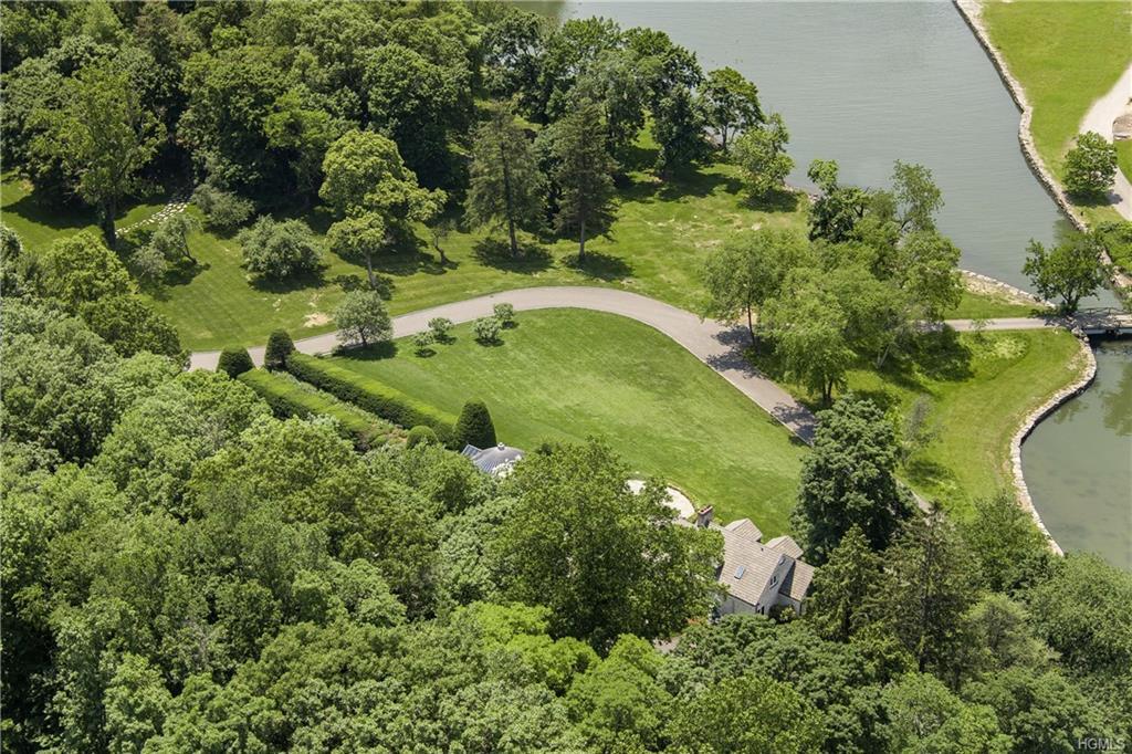 33 Meadow Wood - Photo 1