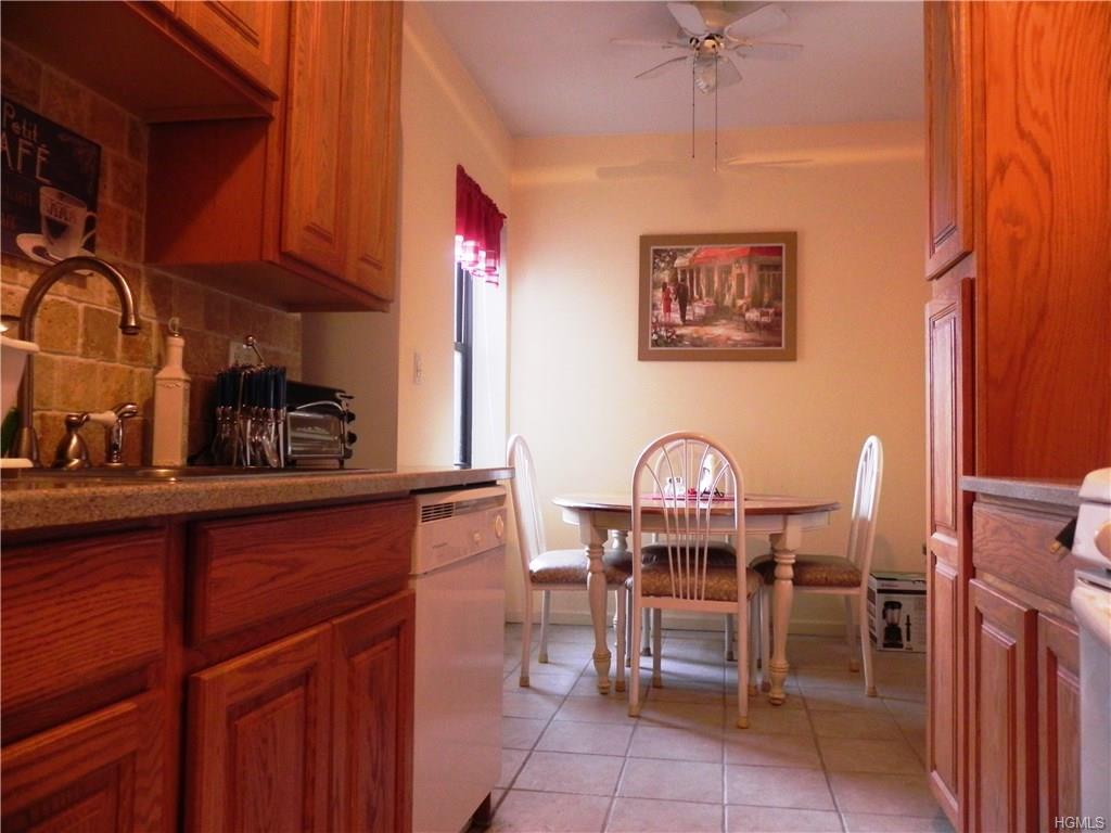 120 Stonelea Place - Photo 1