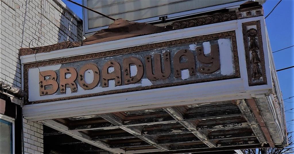 498 Broadway - Photo 1
