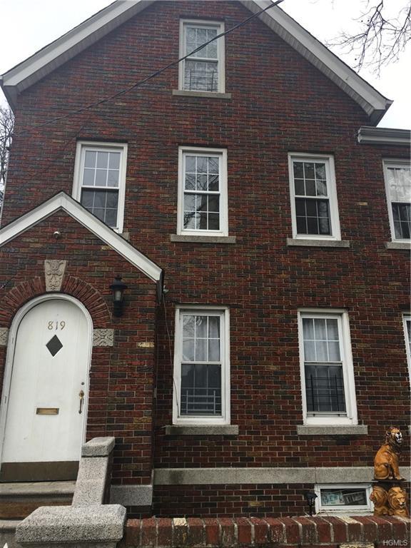 819 213th Street - Photo 1