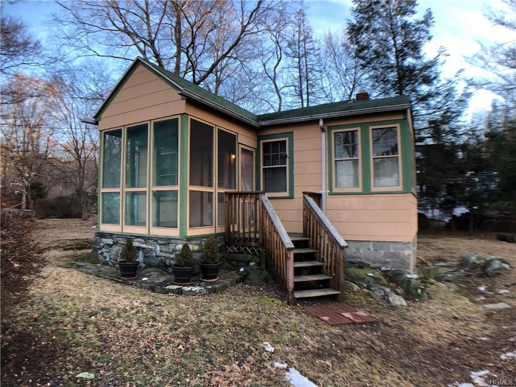 33 Spring Lane - Photo 1