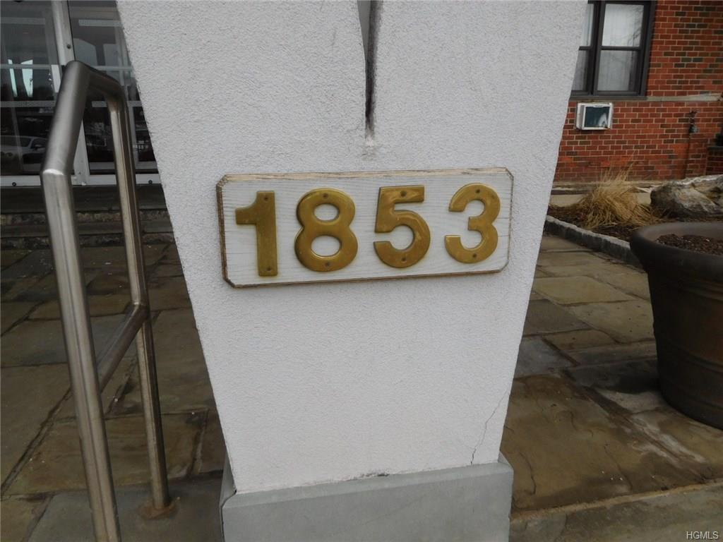 1853 Central Park Avenue - Photo 1