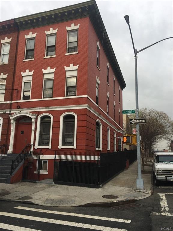 1453 Bryant Avenue - Photo 1
