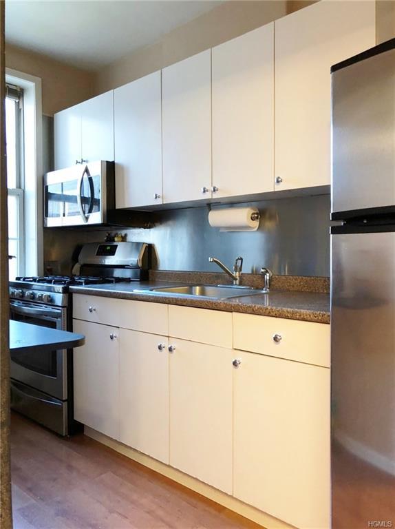766 Bronx River Road - Photo 1