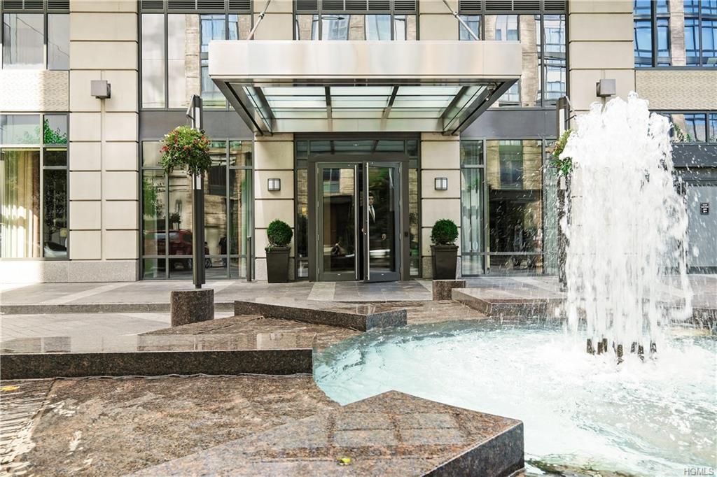 10 City Place - Photo 1