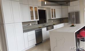 60 Barker Street - Photo 1