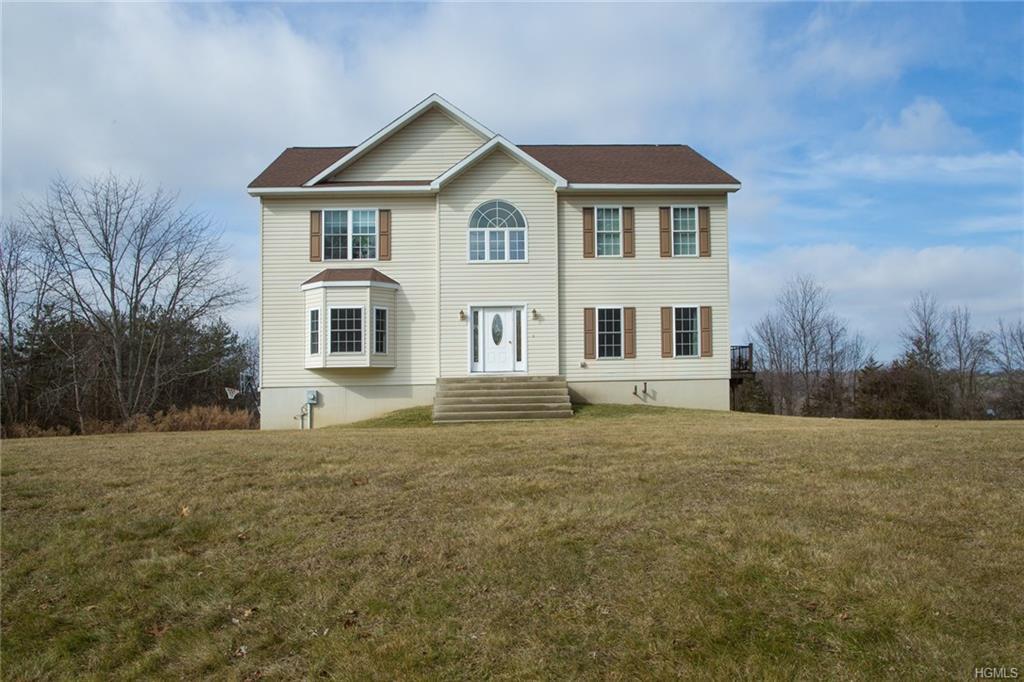 32 Upper Meadow Drive - Photo 1