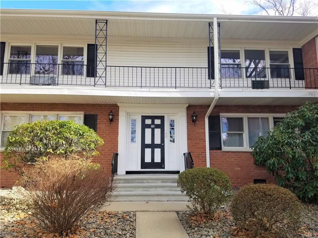 13 Sussex Court - Photo 1