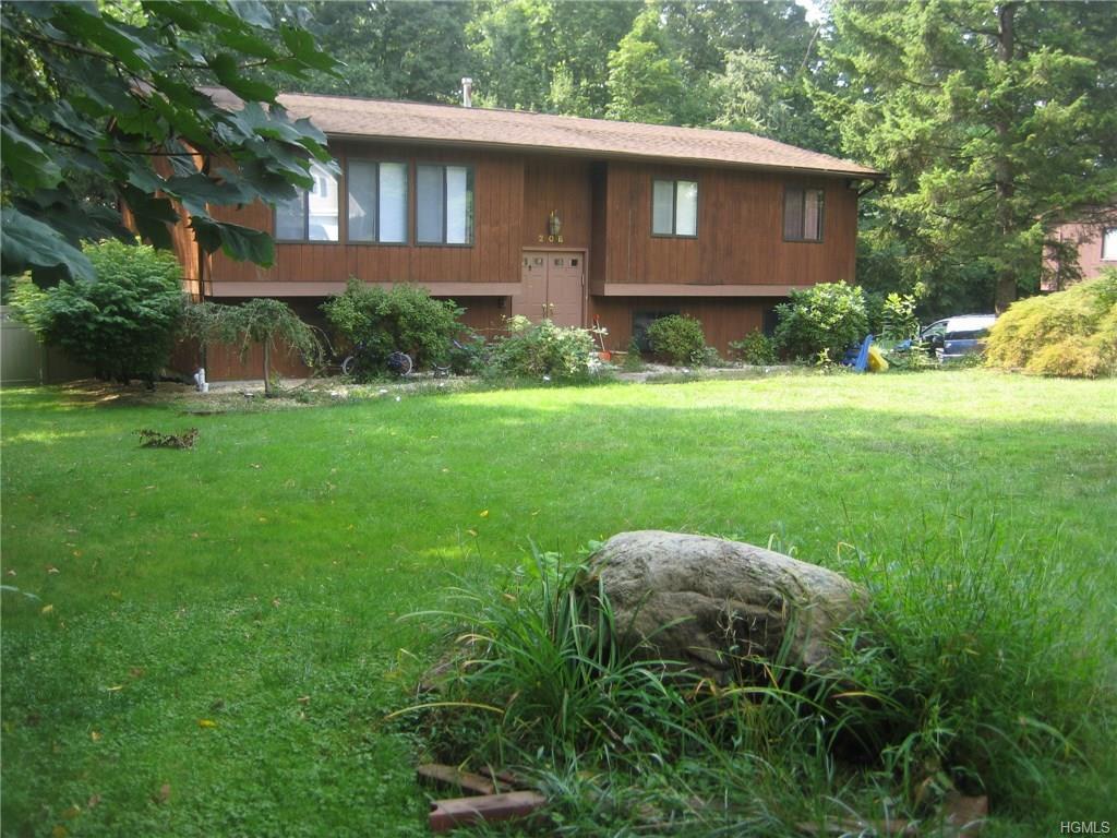 208 Quackenbush Drive - Photo 1