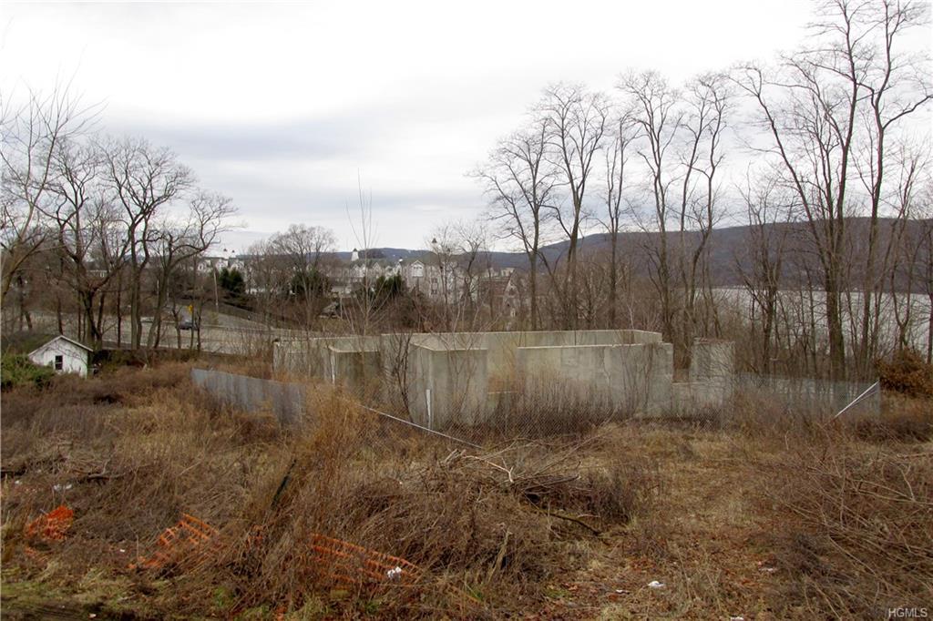 324 Simpson Place - Photo 1