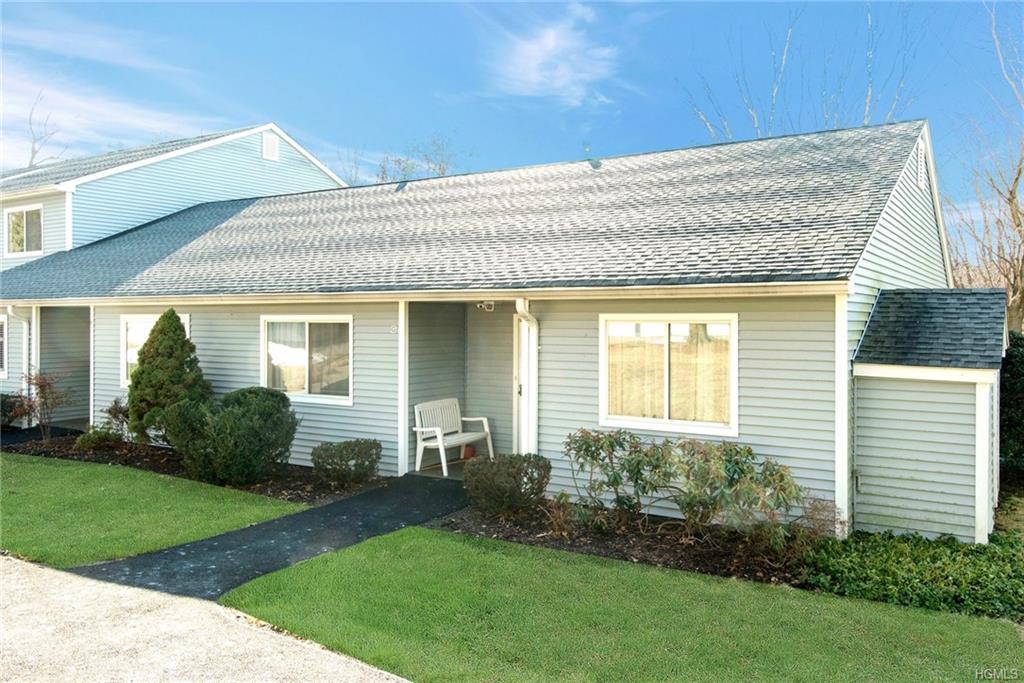 155 Carriage Court - Photo 1