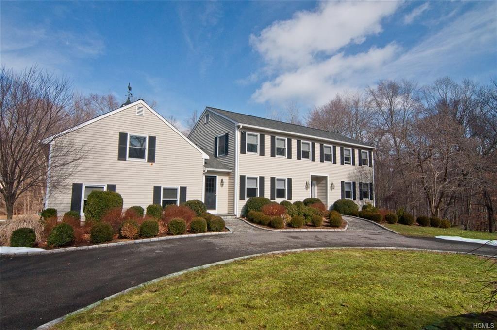 25 Glenwood Lane - Photo 1