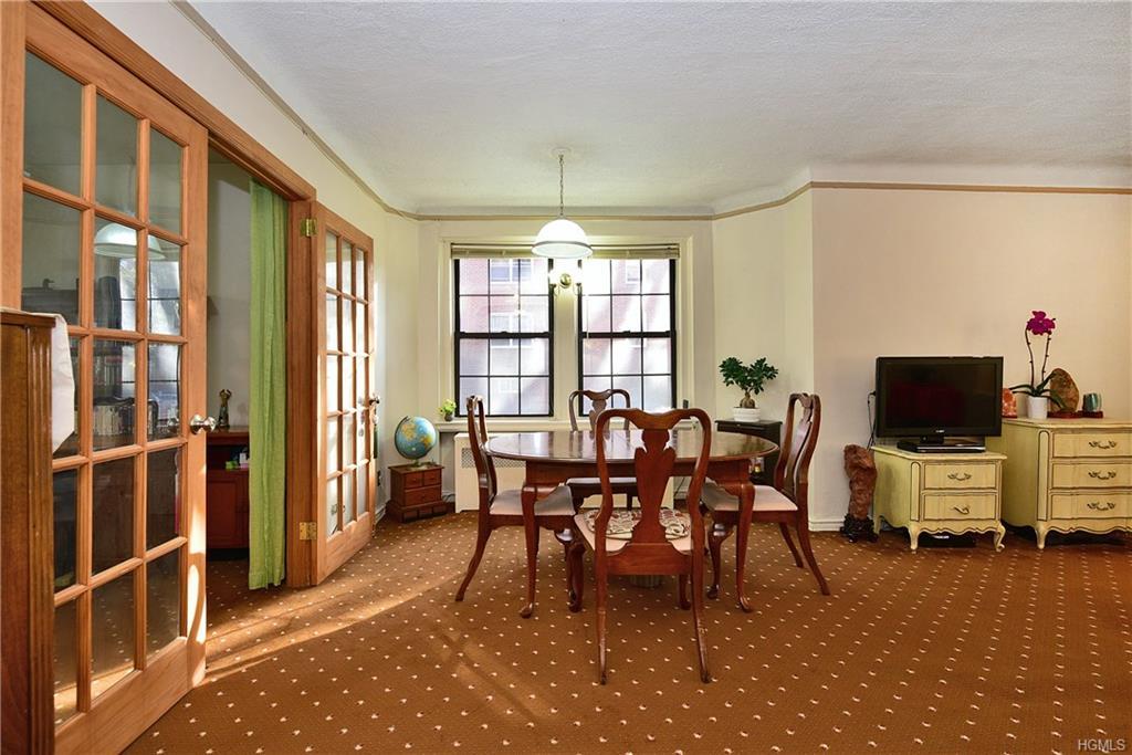 198 Garth Road - Photo 1