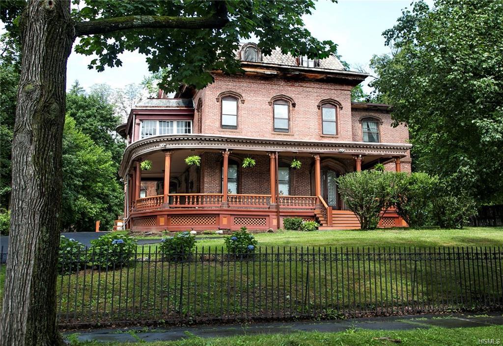 317 Grand Street - Photo 1