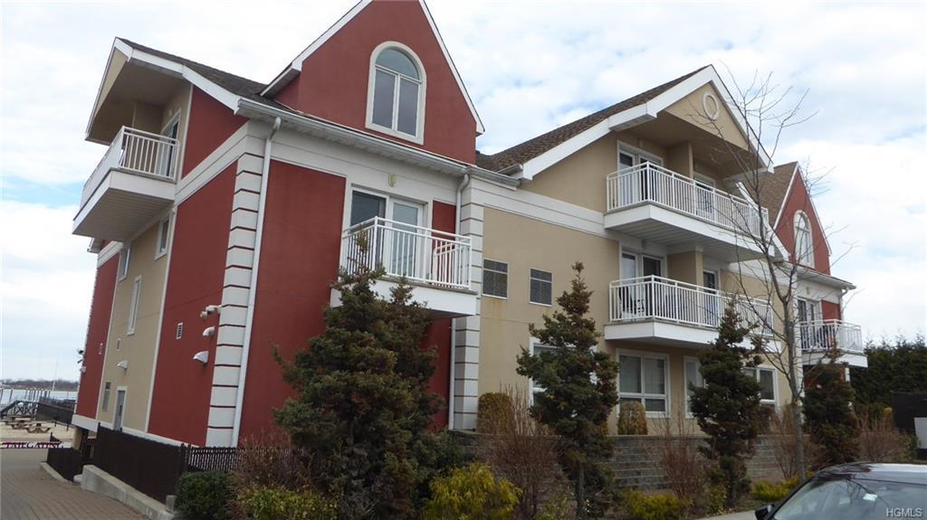 1490 Outlook Avenue - Photo 1