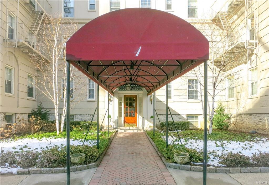 1 Park Lane - Photo 1