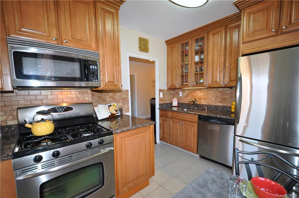 240 Garth Road - Photo 1