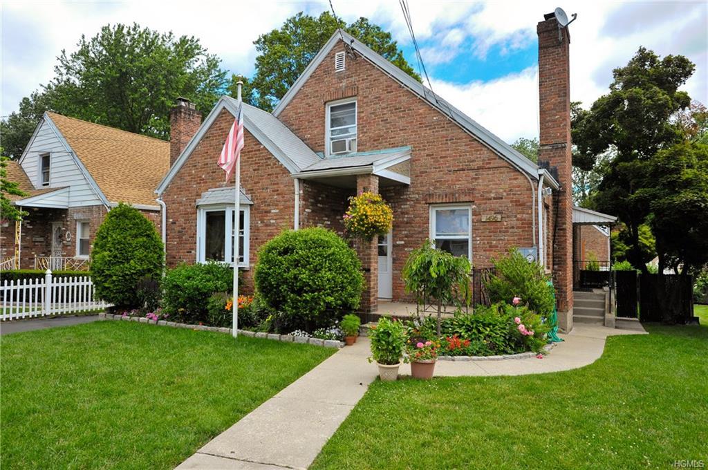 1496 Nepperhan Avenue - Photo 1