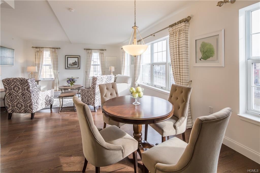 10 Byron Place - Photo 1