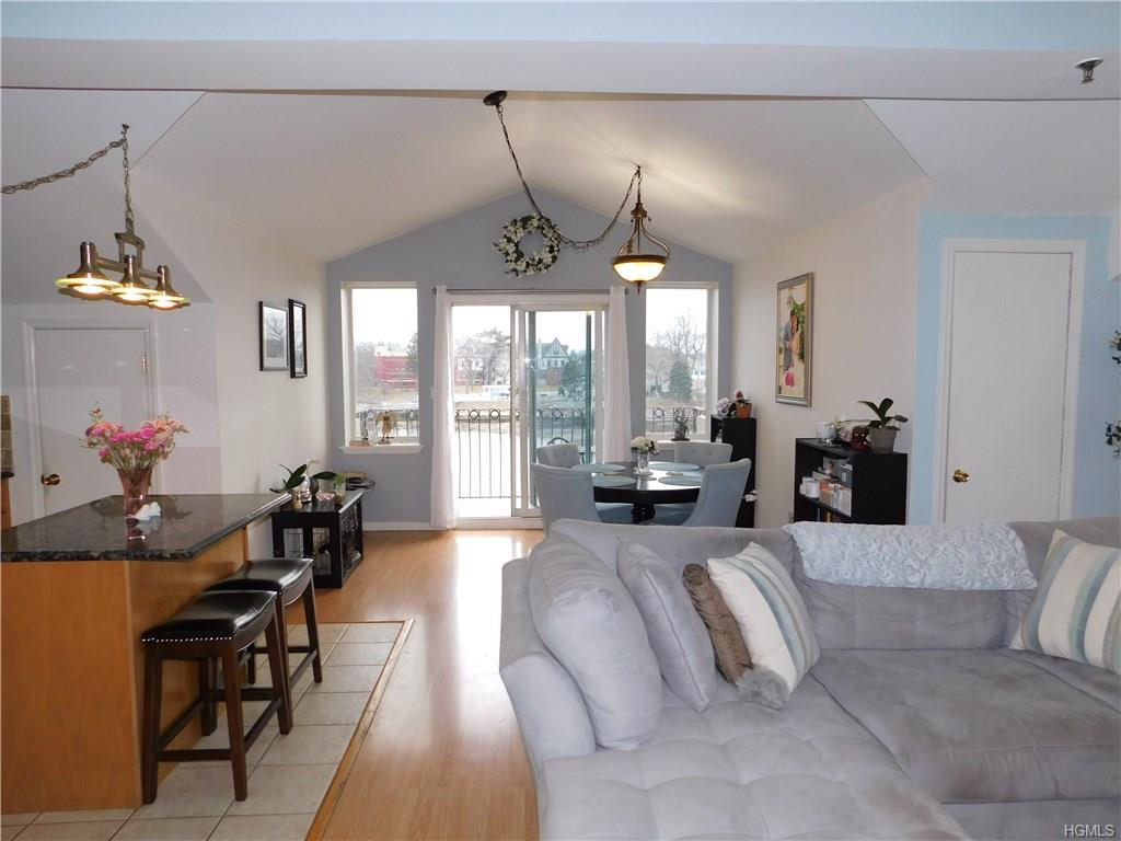 1406 Outlook Avenue - Photo 1