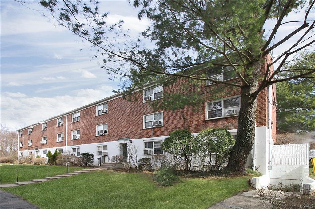31 Fieldstone Drive - Photo 1